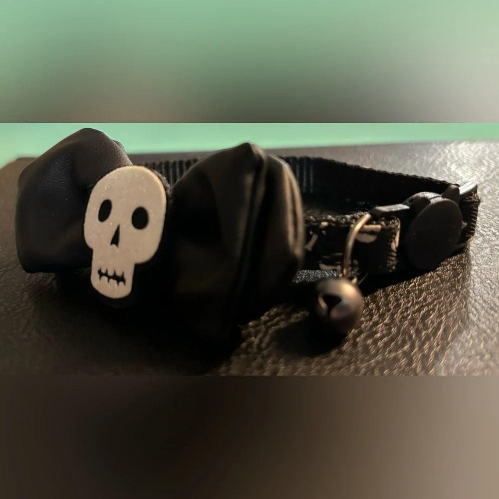 💚 NWOT Brand new - Four easy break away kitten collars in Halloween theme